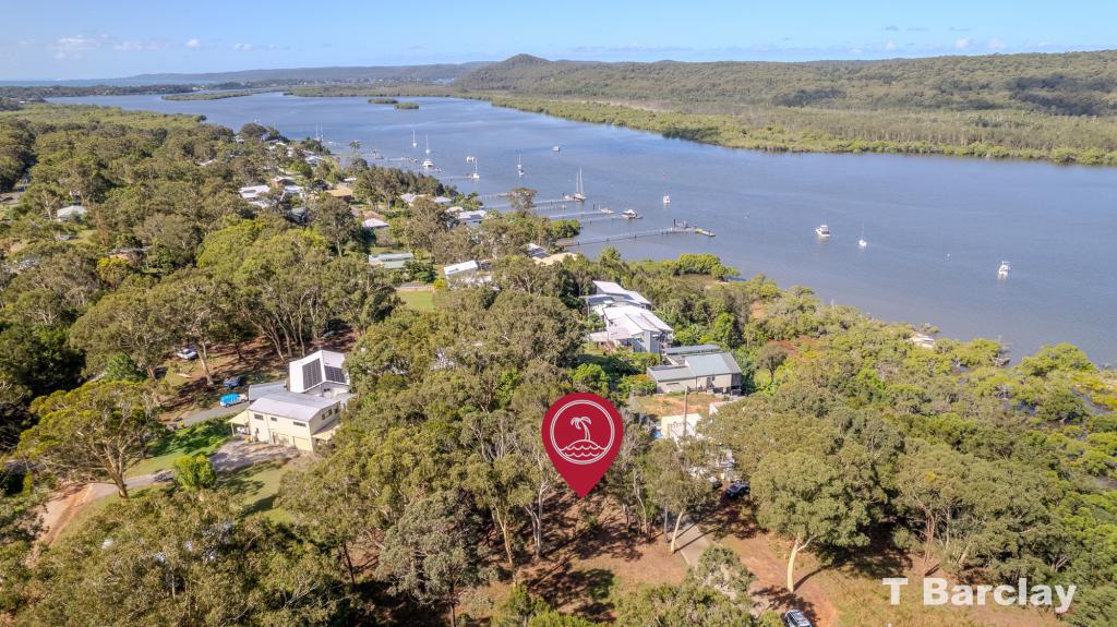 118 WAHINE DR, RUSSELL ISLAND, QLD 4184