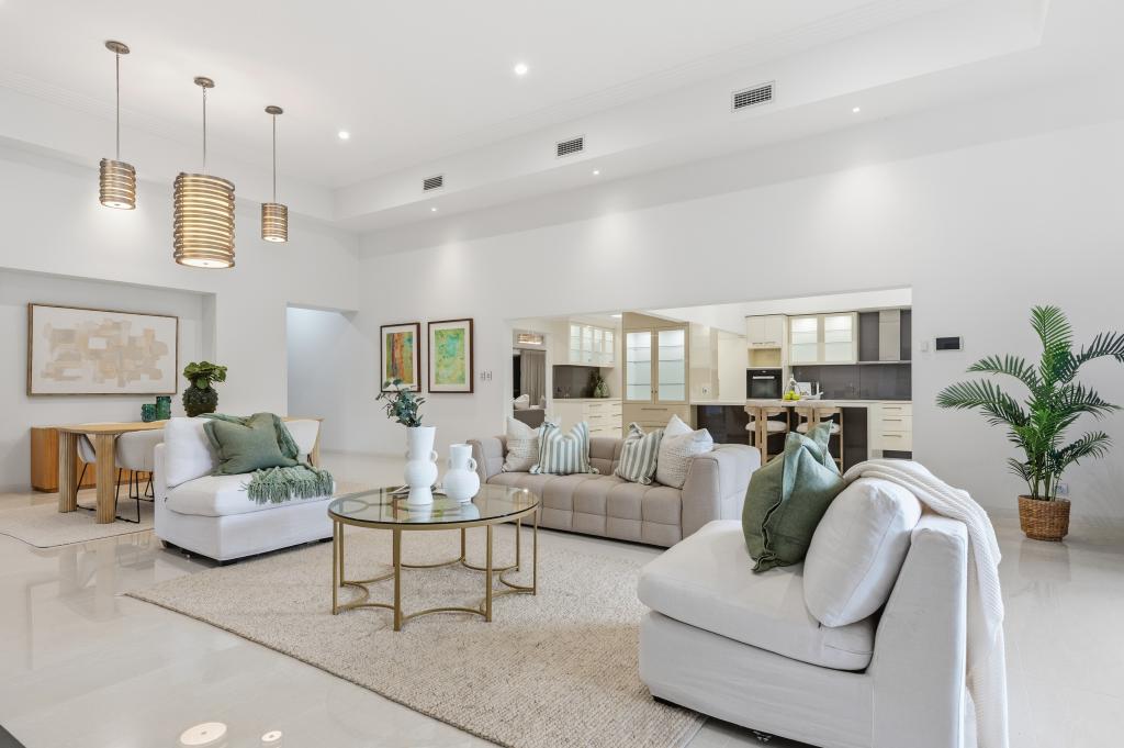 8 Quaver Ct, Bridgeman Downs, QLD 4035