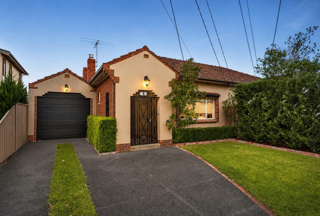 4 Royal Pde, Pascoe Vale South, VIC 3044