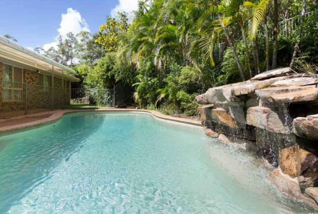 7 A Basswood Ct, Bonogin, QLD 4213