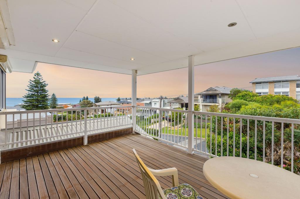 24 Robin Ave, Sorrento, WA 6020