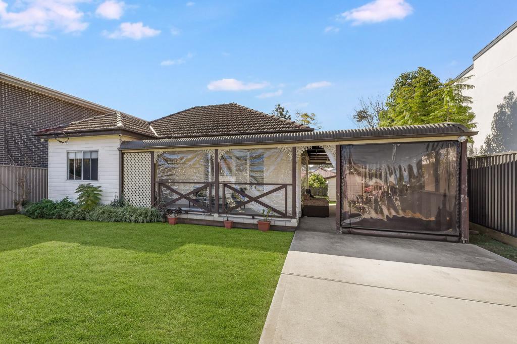 18 St Pauls Pl, Chester Hill, NSW 2162