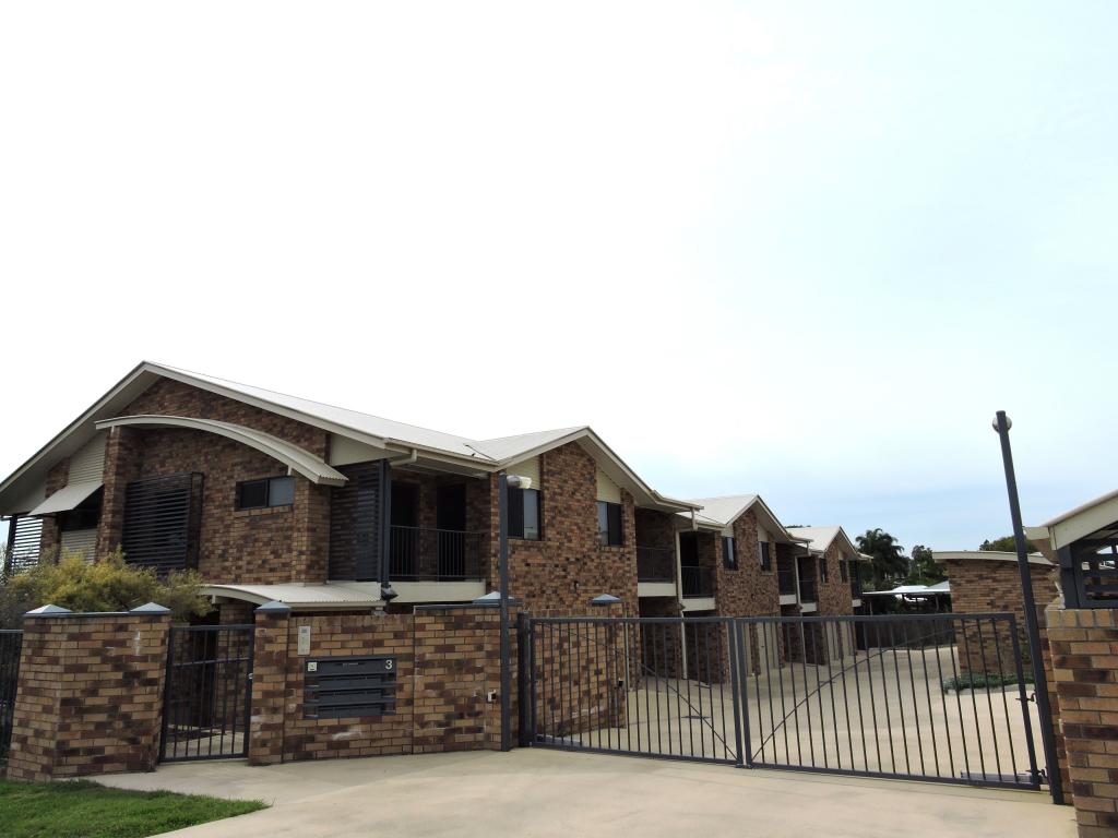 3/3 Mcbrien Ct, Redbank Plains, QLD 4301