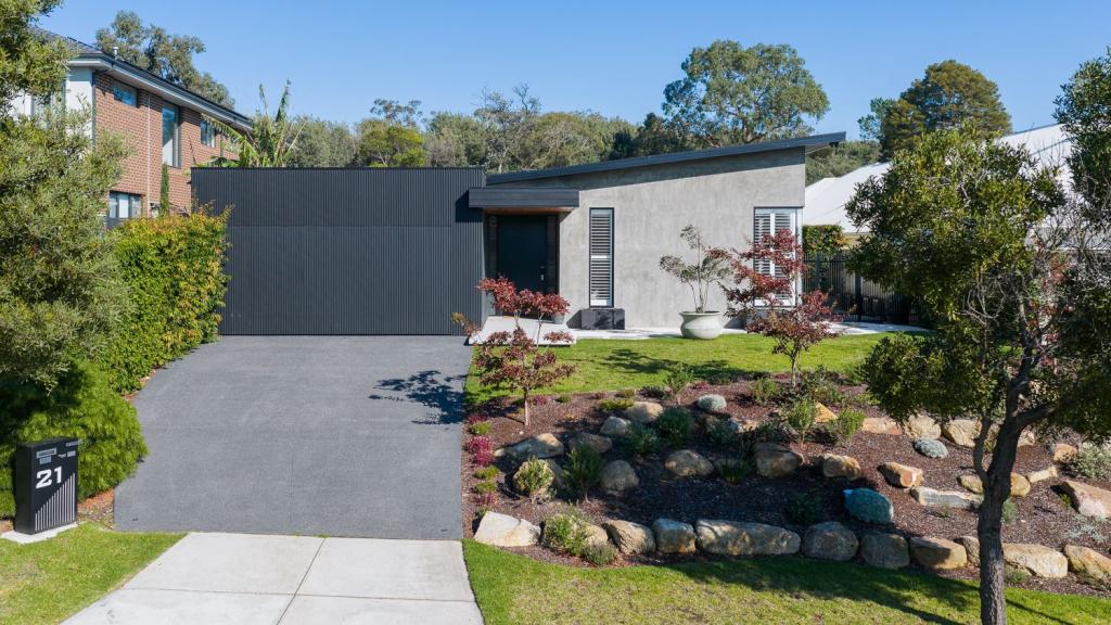 21 Peter Chance Cres, Langwarrin, VIC 3910