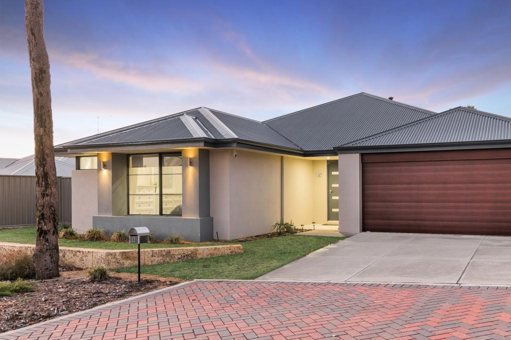 12 Dalton Rd, Wellard, WA 6170