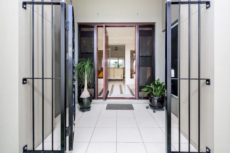 10 Topsail Cct, Banksia Beach, QLD 4507