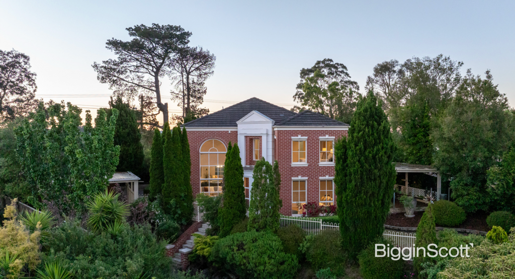 4 Timms Pl, Doncaster East, VIC 3109