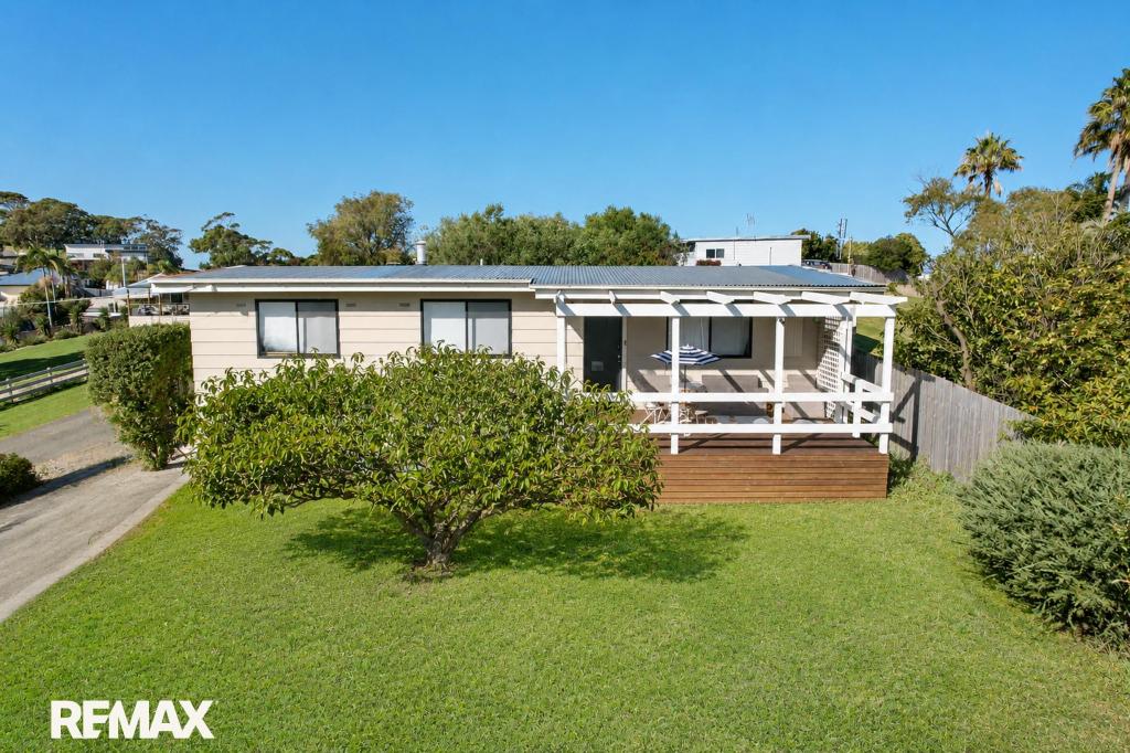 13 Lyrebird Ct, Lakes Entrance, VIC 3909