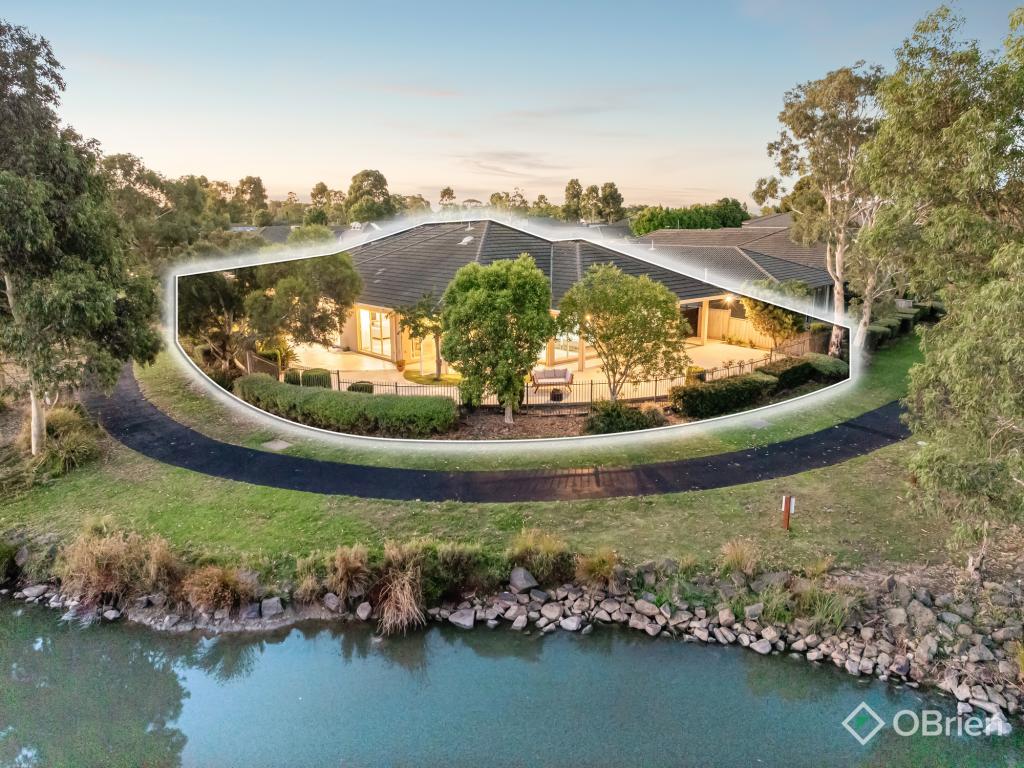 16 Leichhardt Ct, Sandhurst, VIC 3977