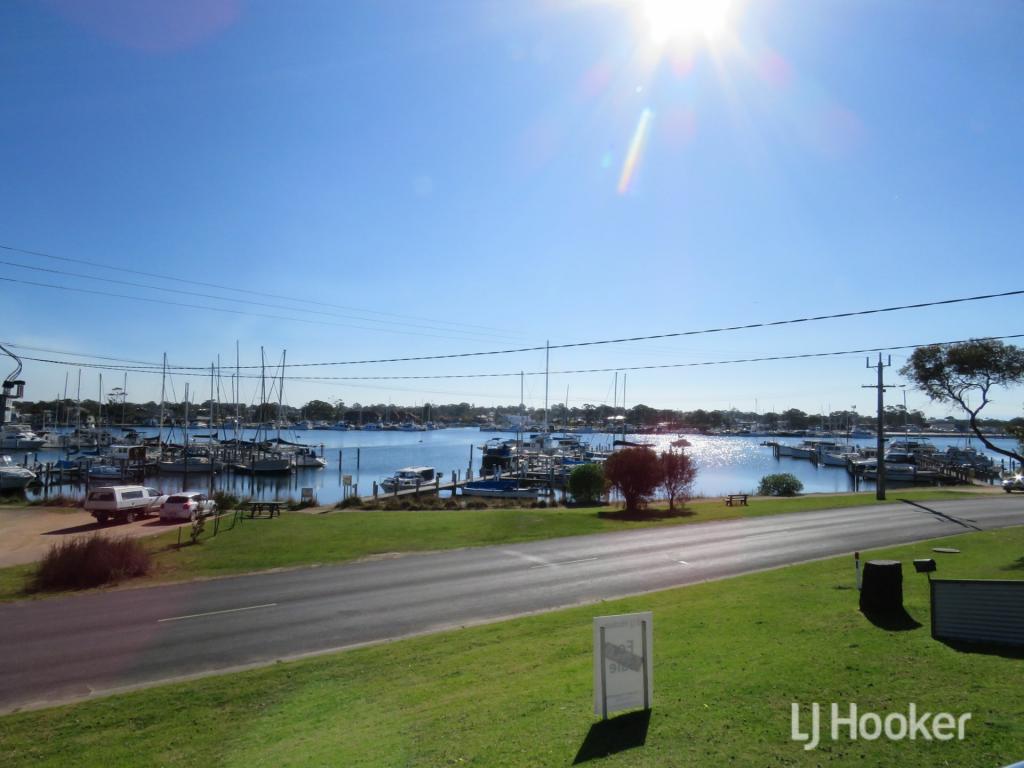15 Western Bvd, Raymond Island, VIC 3880