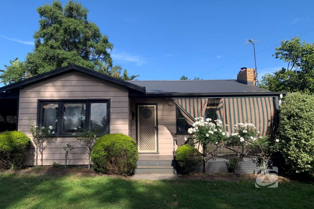 404 Bessie Creek Rd, Nar Nar Goon North, VIC 3812