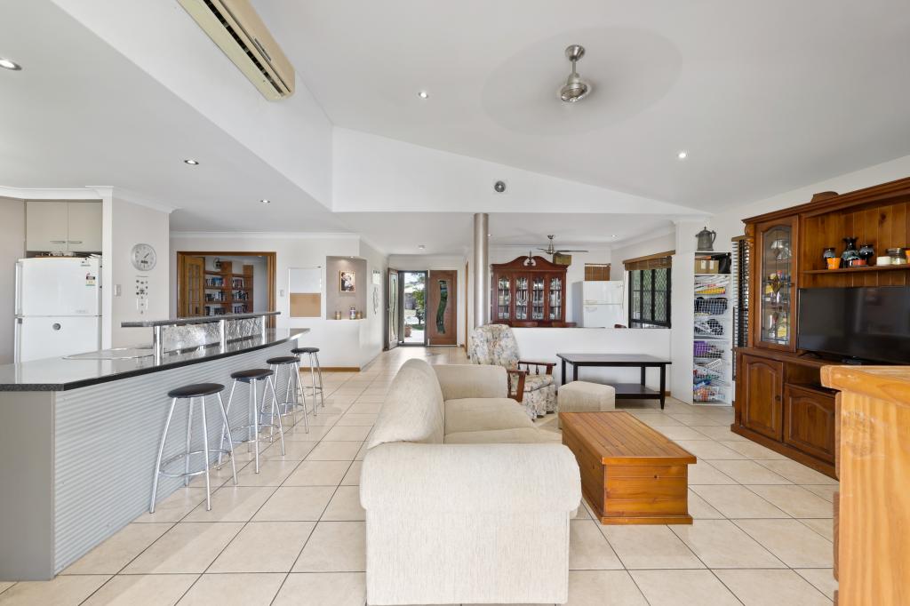 96 Busuttin Dr, Eimeo, QLD 4740