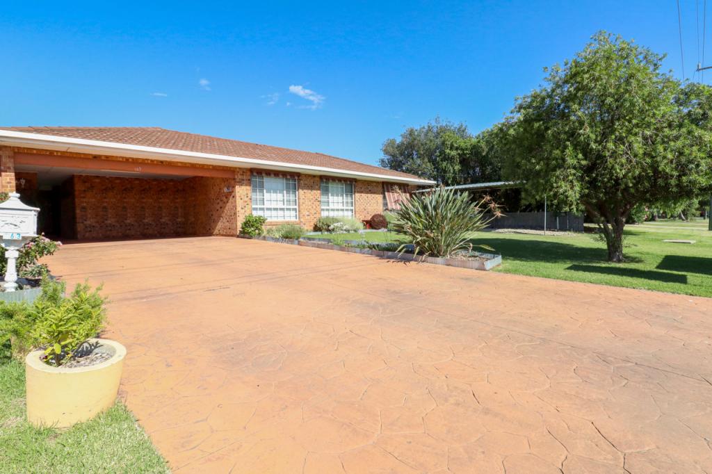 163 Faulkner St, Deniliquin, NSW 2710