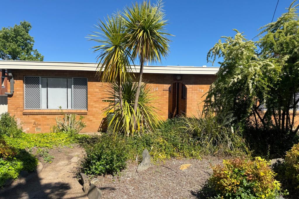 4/172 Stewart St, Bathurst, NSW 2795