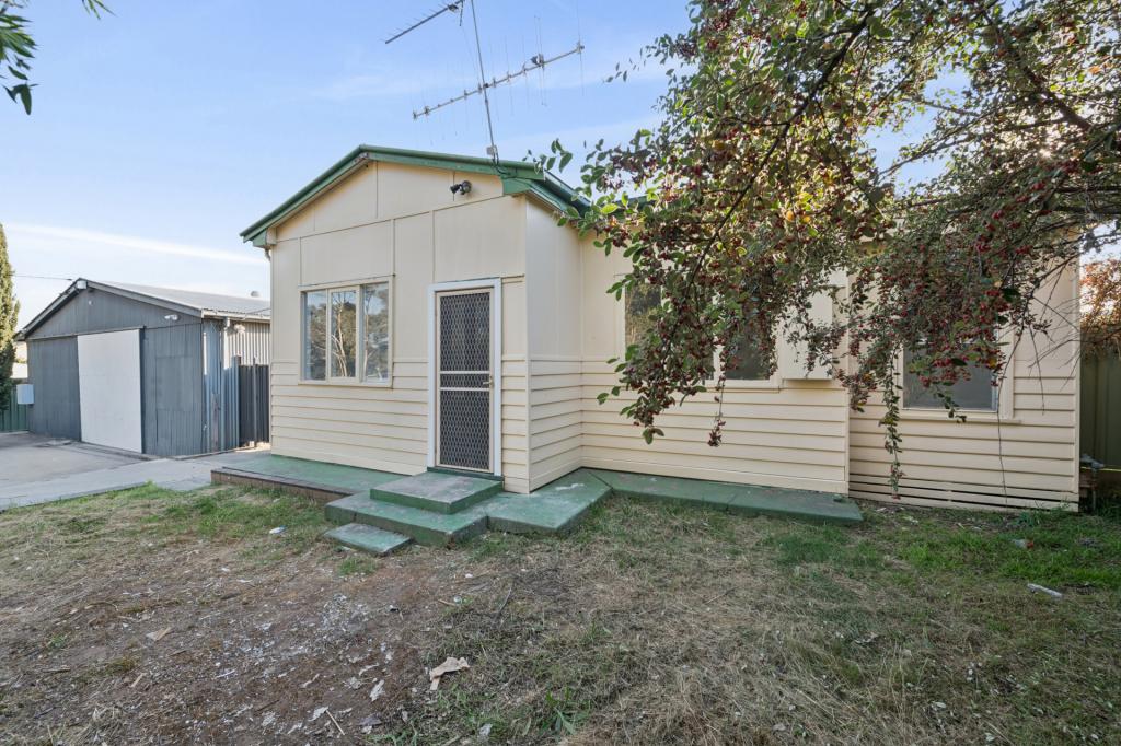 25 Short St, Kangaroo Flat, VIC 3555