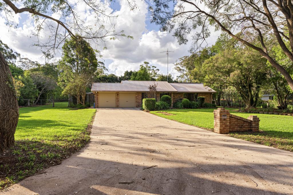 18 Orange Grove Rd, Highfields, QLD 4352