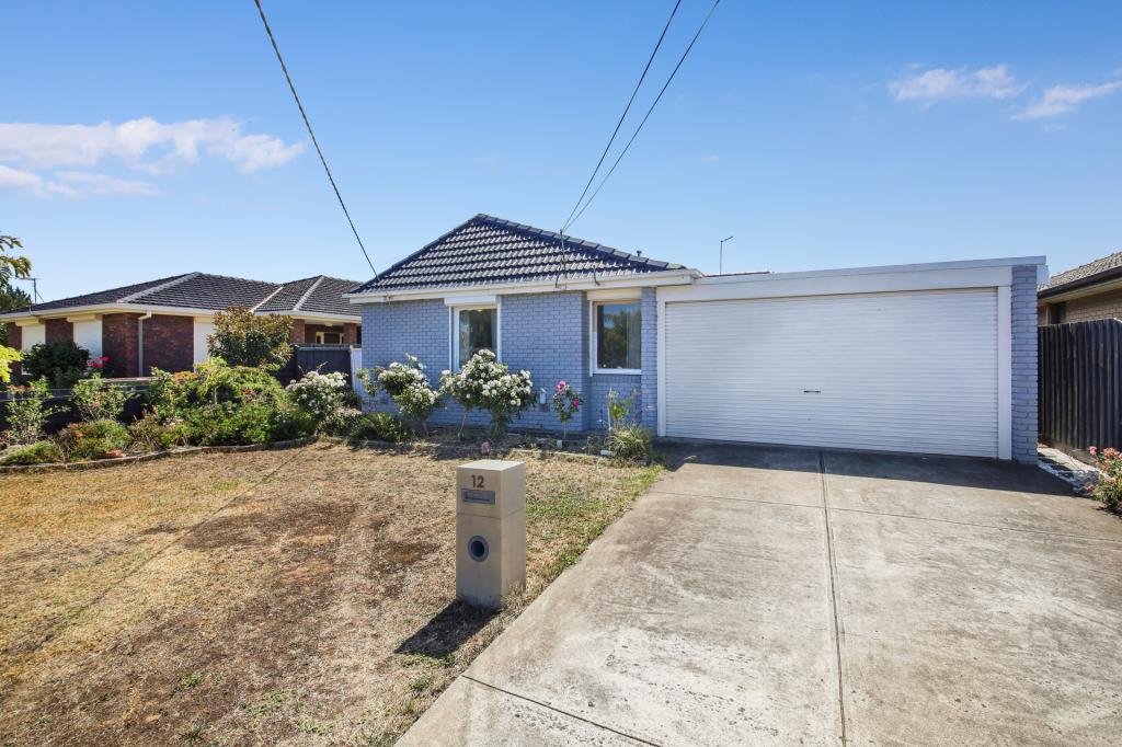 12 KIAMA RD, WERRIBEE, VIC 3030