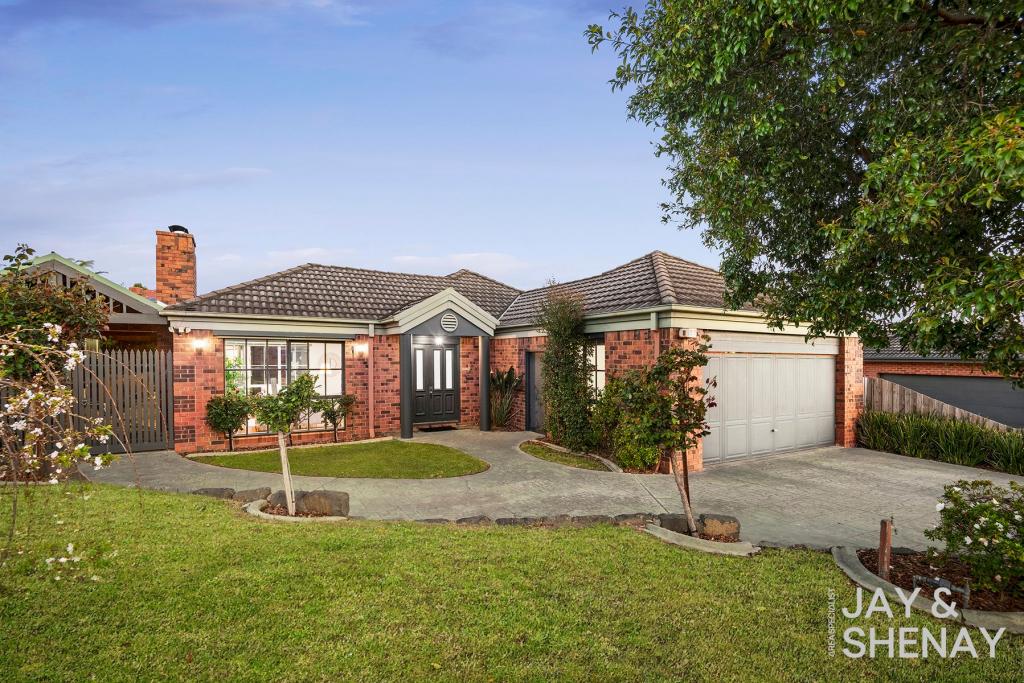 9 Charlton Ct, Endeavour Hills, VIC 3802