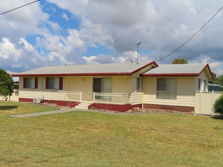 7 Forrest St, Glen Aplin, QLD 4381