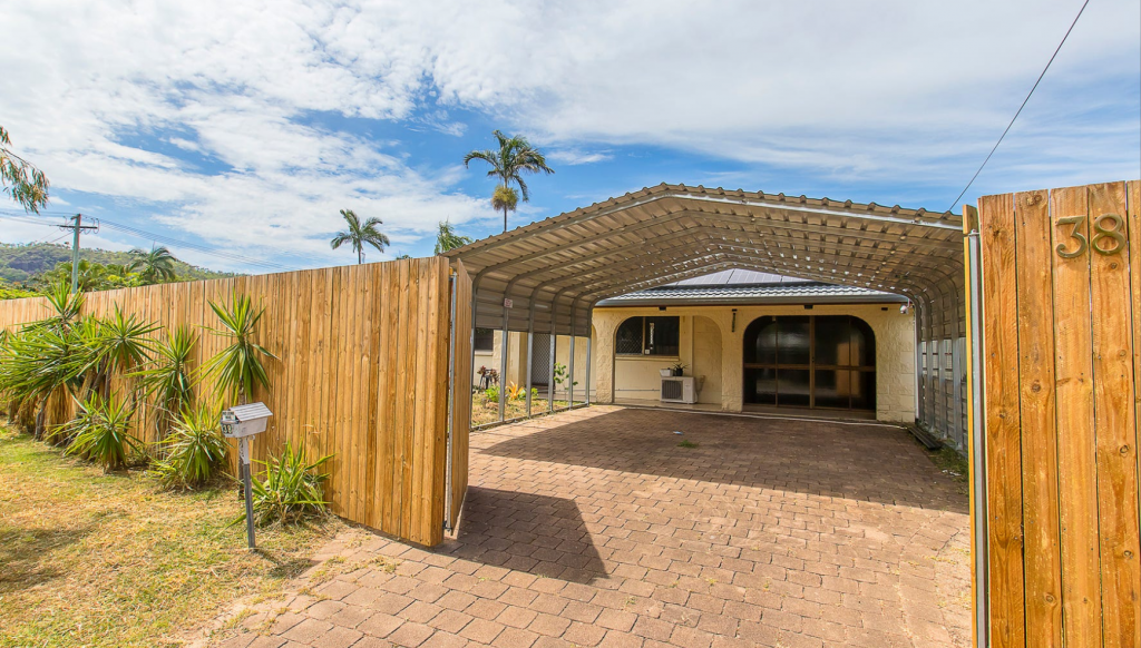 38 Champagne Cres, Kelso, QLD 4815