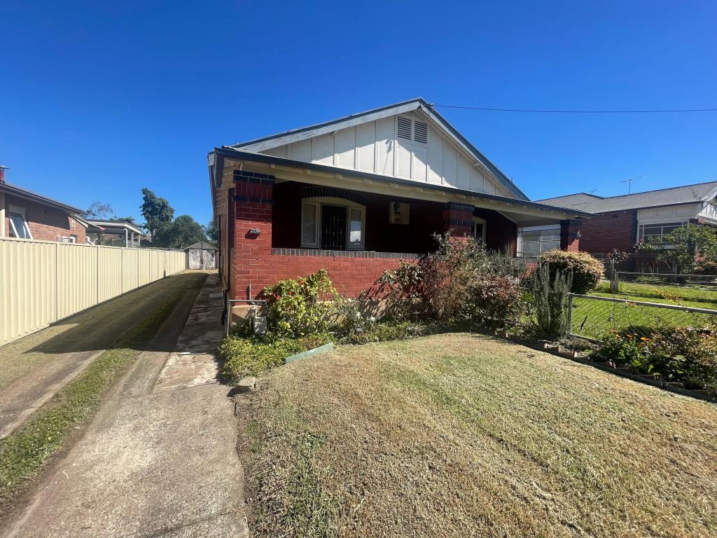 38 Combermere St, Goulburn, NSW 2580