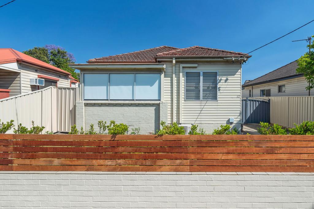 17 Maud St, Mayfield West, NSW 2304