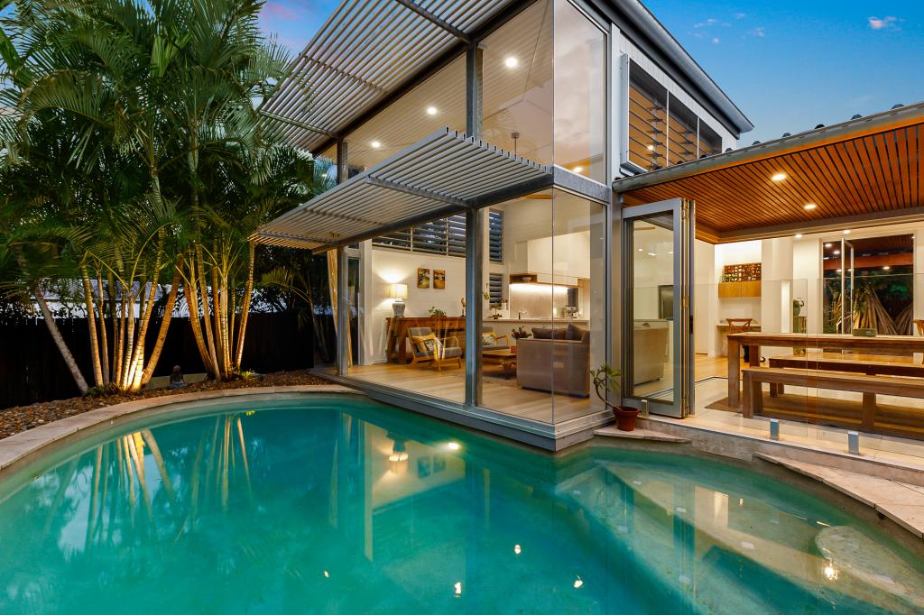 4 CURRAWONG ST, NOOSA HEADS, QLD 4567