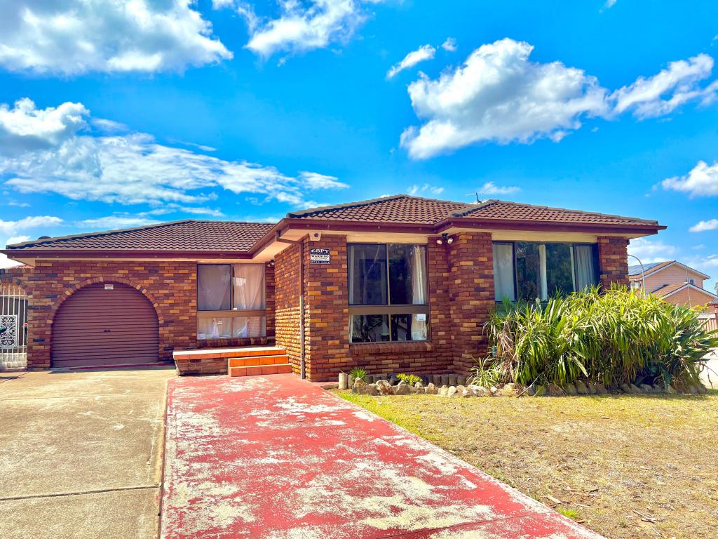 15 LEICESTER ST, WAKELEY, NSW 2176