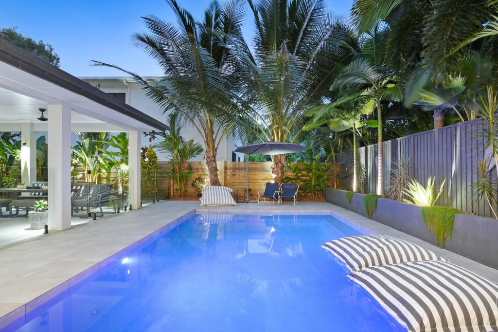 10/109 Upolu Esp, Palm Cove, QLD 4879