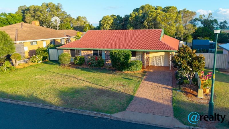 35 Cowie Dr, Kingaroy, QLD 4610