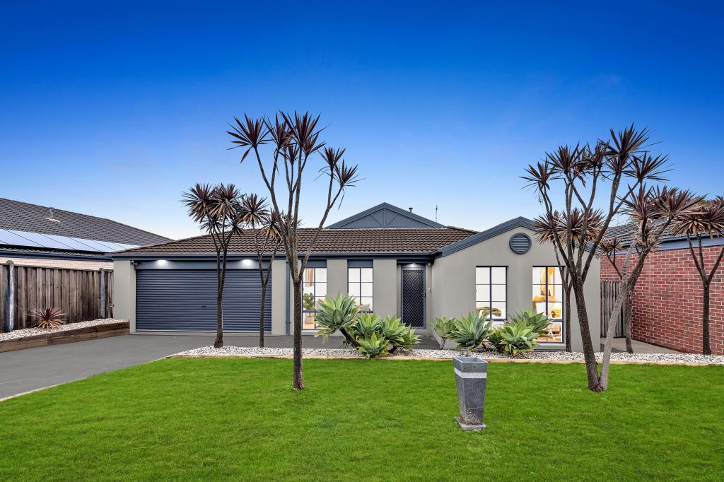 6 Rose Bush Ct, Lyndhurst, VIC 3975