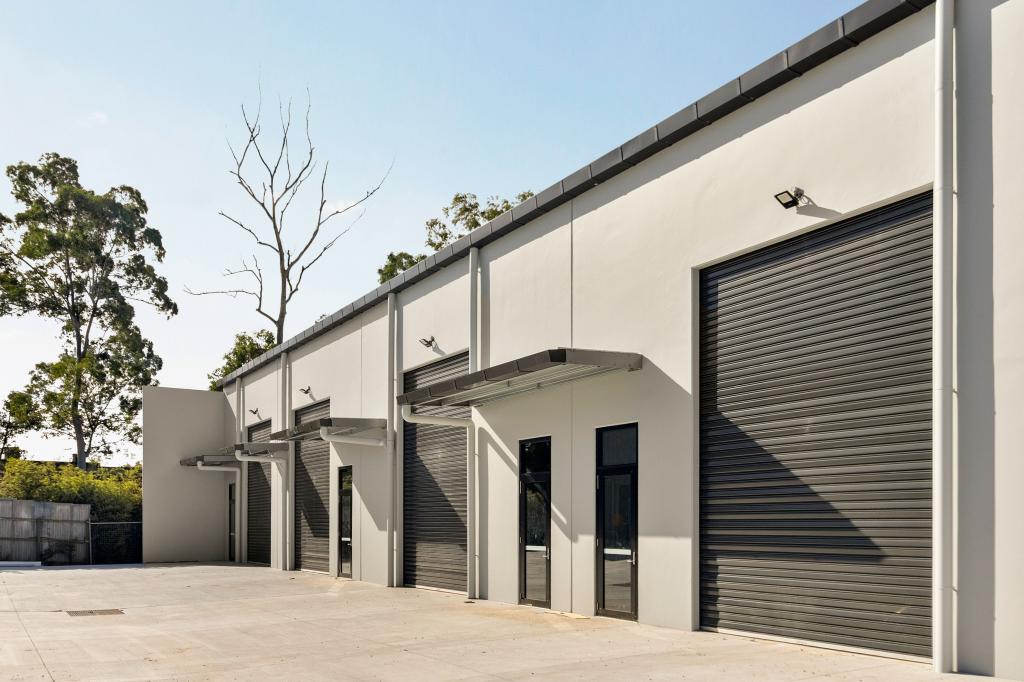 198-200 Douglas St, Oxley, QLD 4075