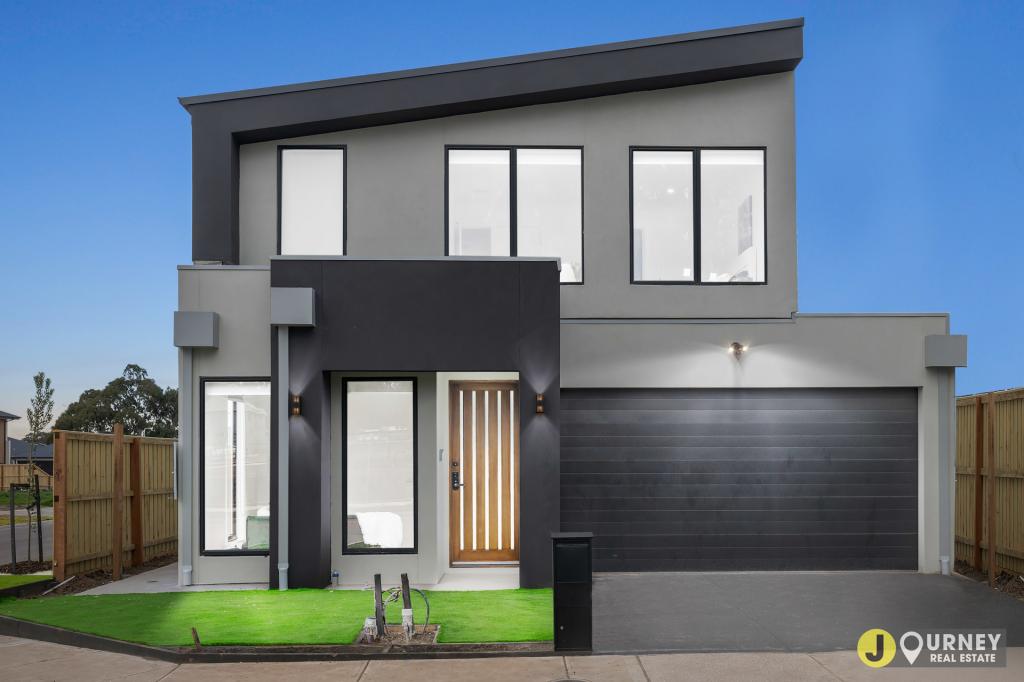 10 Macadamia St, Mickleham, VIC 3064