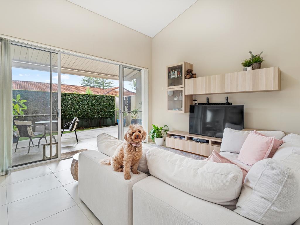2/95 Gannons Rd, Caringbah South, NSW 2229