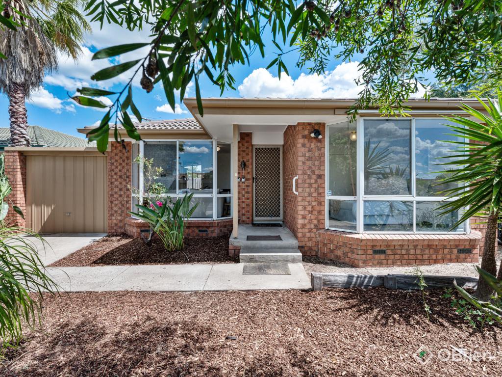 2 Oakwood Dr, Carrum Downs, VIC 3201