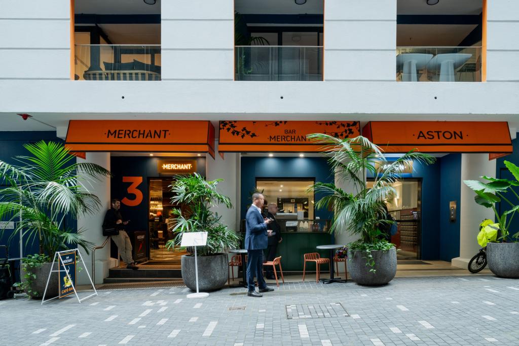 Suite 606 Sale/3 Hosking Pl, Sydney, NSW 2000