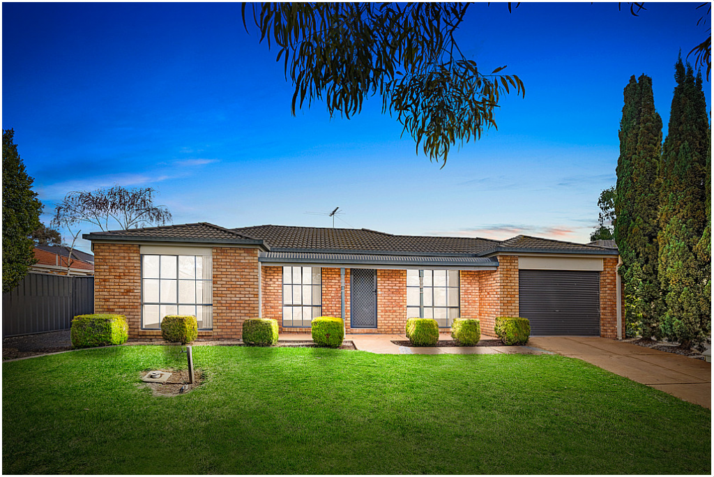 3 Stringybark Cl, Manor Lakes, VIC 3024