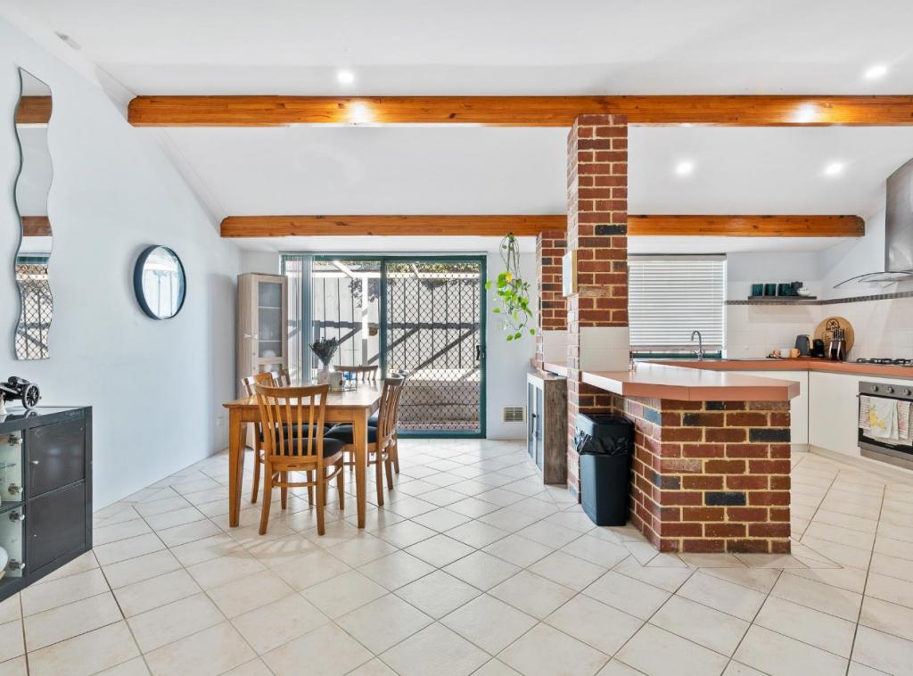 15 Trigger Plant Ave, Ellenbrook, WA 6069