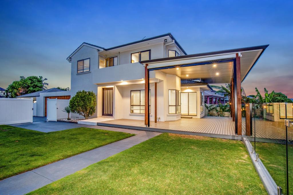 14 Tortuga Pl, Clear Island Waters, QLD 4226