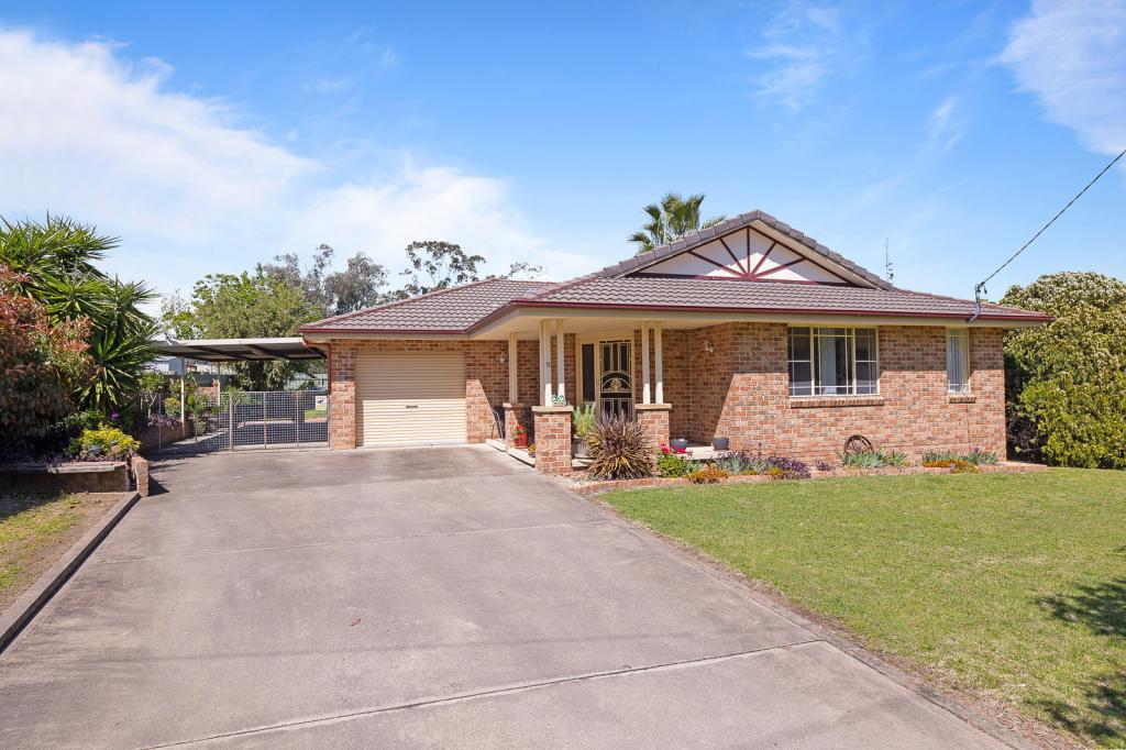 11 Damar Ave, Kootingal, NSW 2352