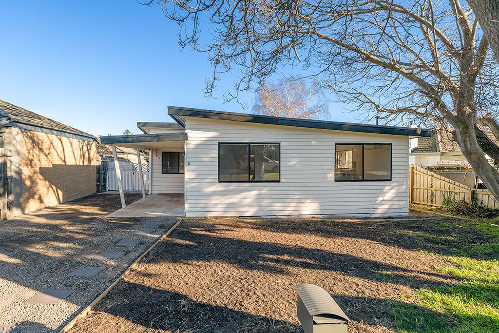 8 Clarendon St, Frankston, VIC 3199