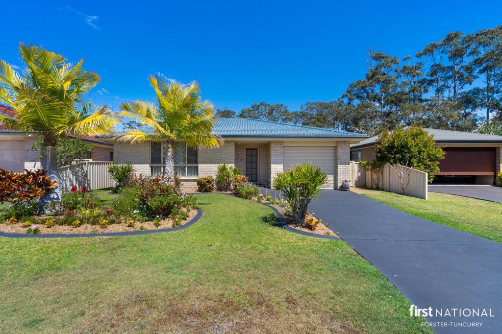 5 Benara Cres, Forster, NSW 2428