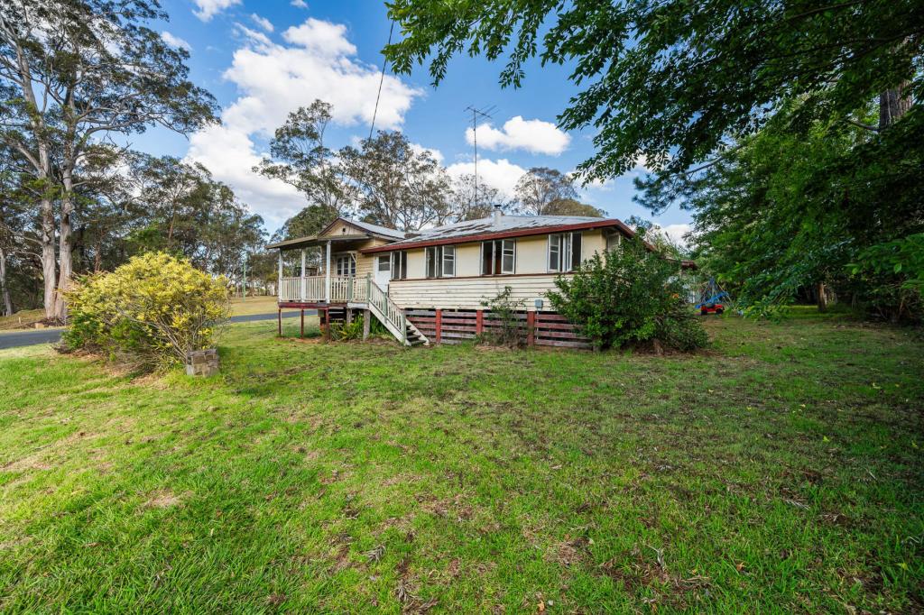 1 WILLIAM ST, CROWS NEST, QLD 4355