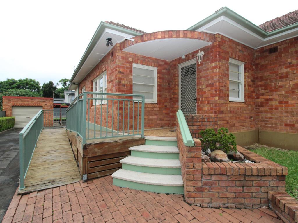 102 DOUGLAS ST, NOWRA, NSW 2541