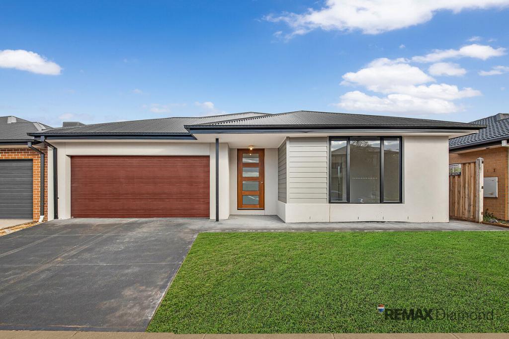 90 Shelterbelt Ave, Weir Views, VIC 3338