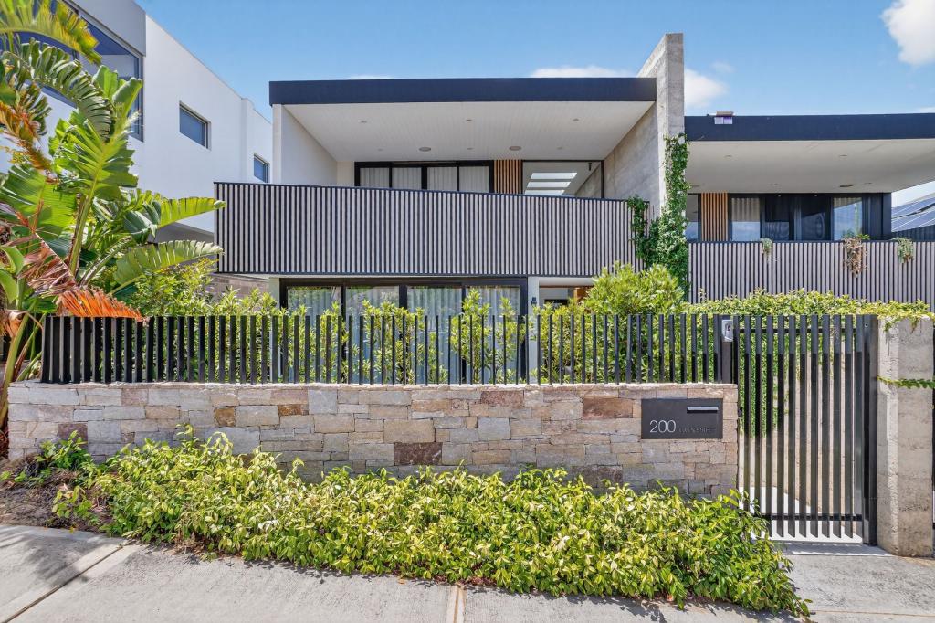 200 Ewen St, Doubleview, WA 6018