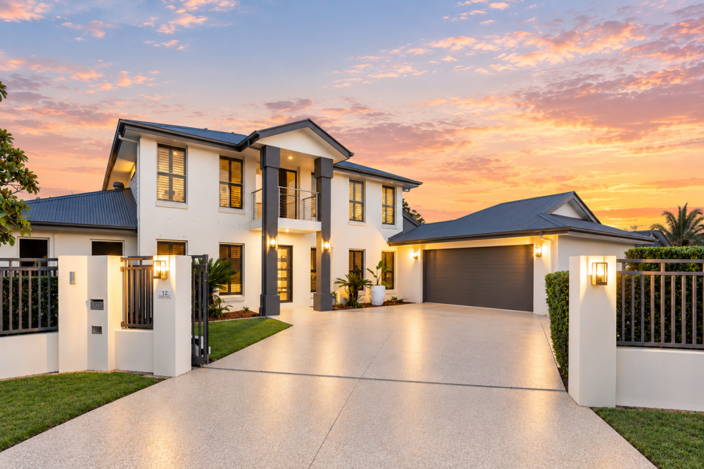12 Turtle Pl, Redland Bay, QLD 4165