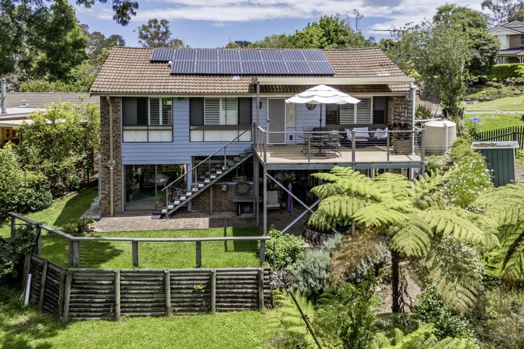 25 Lysiana Rd, Woodford, NSW 2778