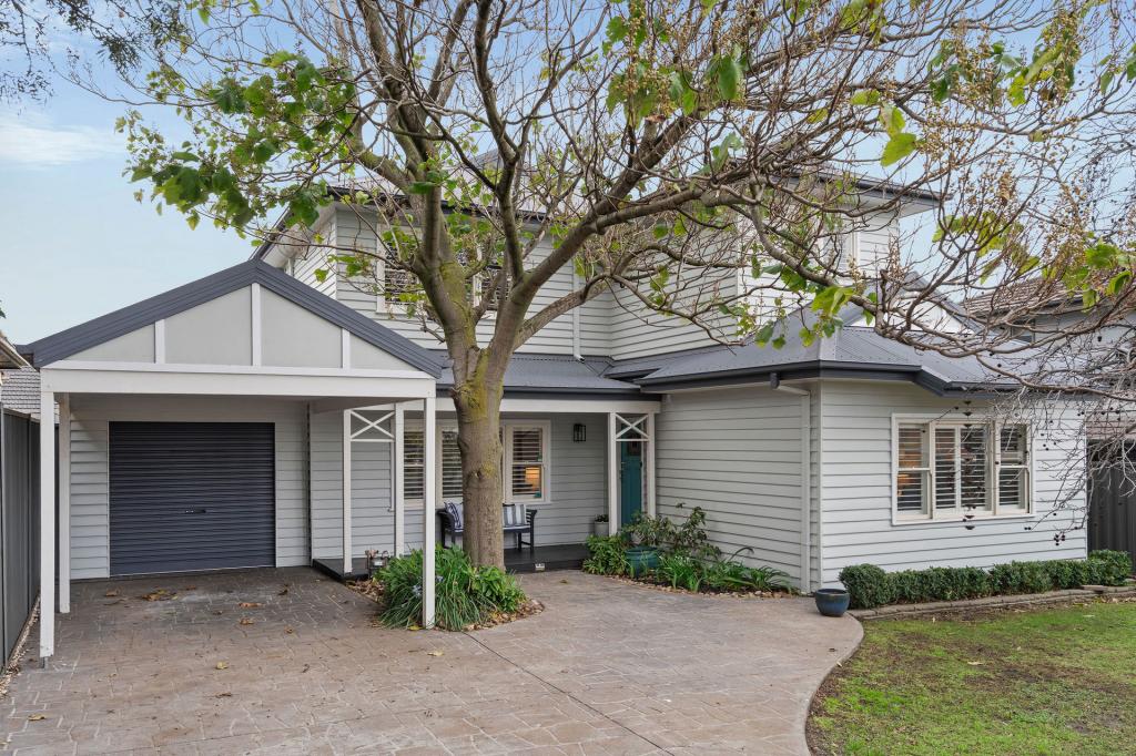 64 Hoffmans Rd, Essendon, VIC 3040