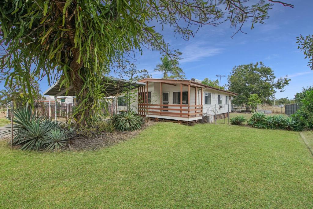 27 Murphy St, Dysart, QLD 4745